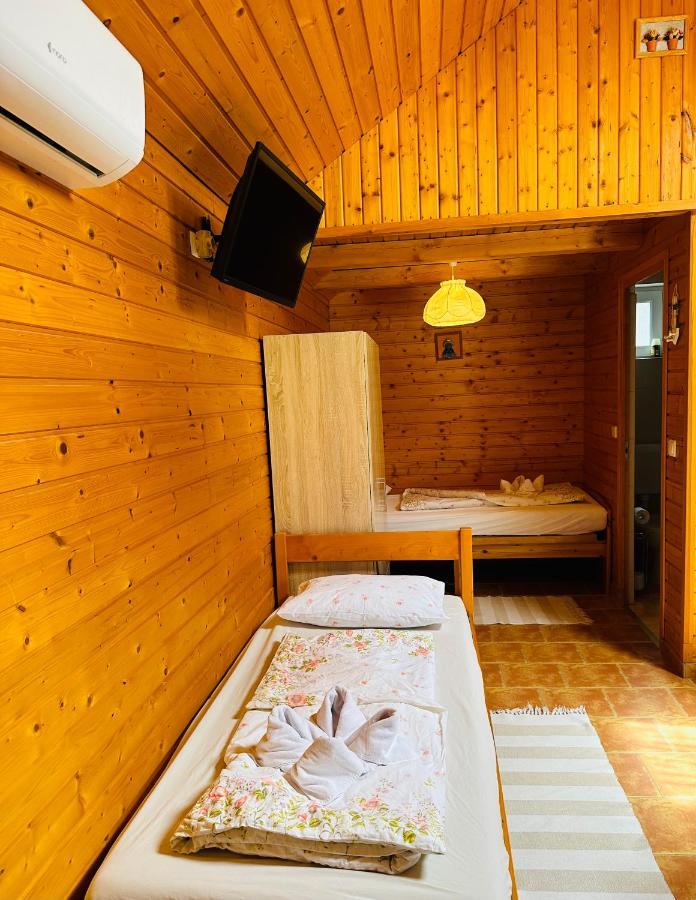 Babett Vendeghaz Villa Zánka Buitenkant foto